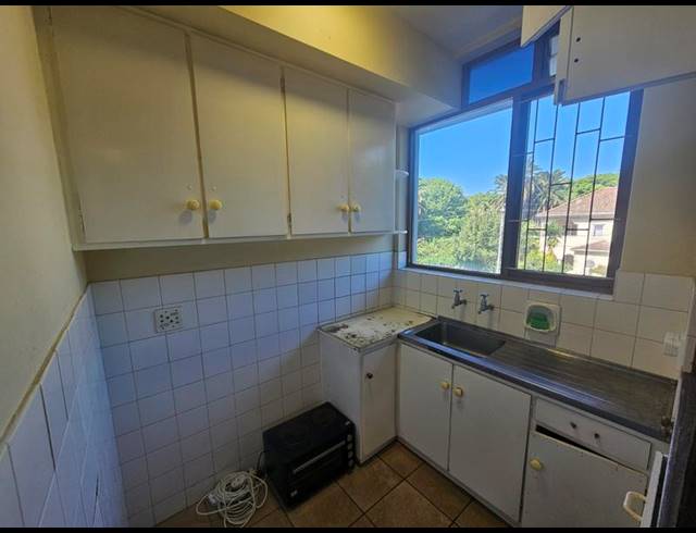 0 BEDROOM PROPERTY TO RENT IN RONDEBOSCH